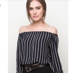 Brandy Melville off the shoulder top